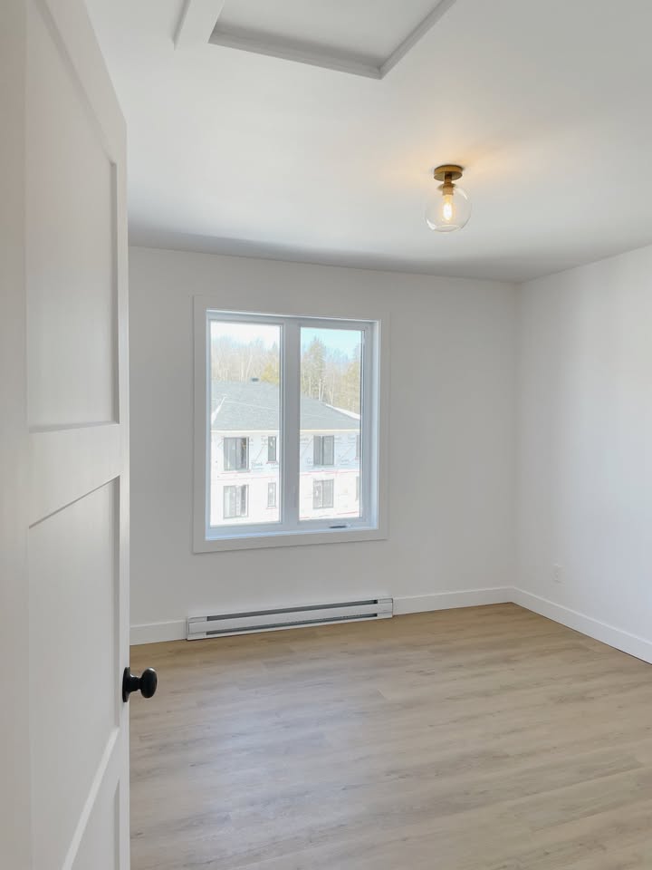 Appartement neuf 4 ½ – Vieux-Port – photo 4